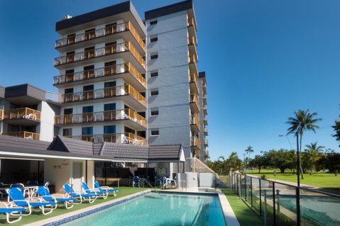 Coral Towers Holiday Suites - Accommodation Cairns 0