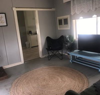 Cosy Country Cottage with AirCon - Accommodation Cairns