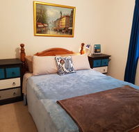 Cosy Quiet Bedroom Ferny Grove - Accommodation Cairns