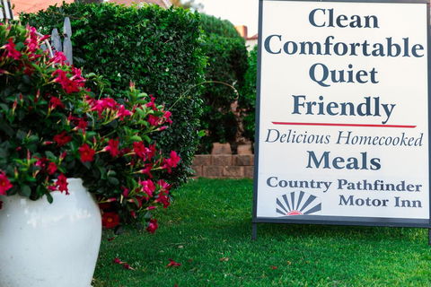 Country Pathfinder Motor Inn - Accommodation Cairns 1