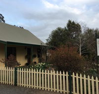 Country Pleasures Bed and Breakfast - Accommodation Cairns