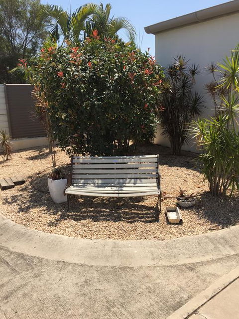 Country Roads Motor Inn Dysart - Accommodation Cairns 1