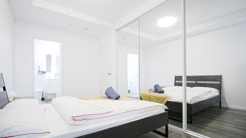 Cozy Apartments Near Burwood Train Station - Accommodation Cairns 3