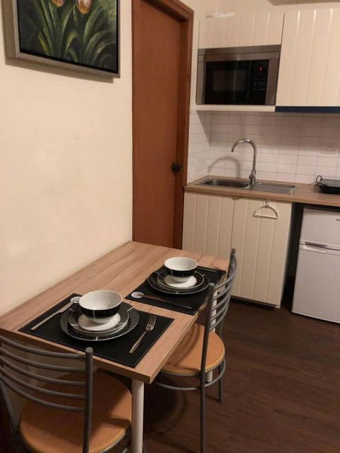 CozyStudioUnit In BeverlyHills (Train Accessible) - Accommodation Cairns 3