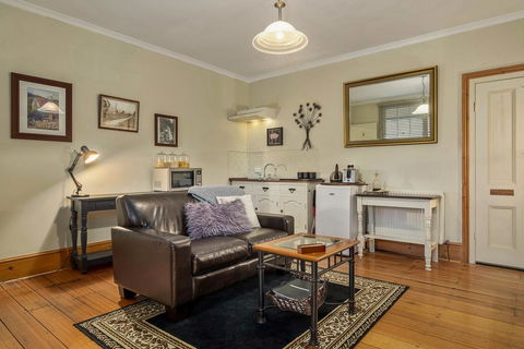 Crabtree House - Accommodation Cairns 2
