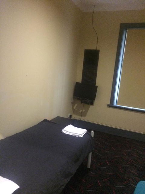 Cross Keys Hotel - Accommodation Cairns 3
