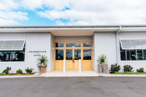 Crossroads Hotel - Accommodation Cairns 0