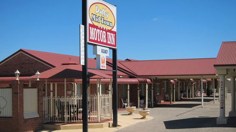 Dalby Mid Town Motor Inn - Accommodation Cairns 0