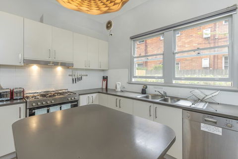 Dalziel Lodge - Accommodation Cairns 3