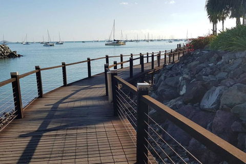 DAYDREAMING Airlie Beach, Water Views & Only 200m To Boardwalk. - Accommodation Cairns 1