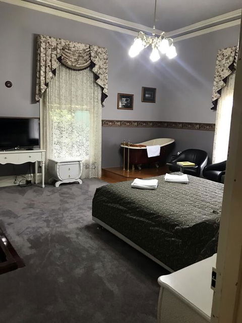 Daylesford Central Motor Inn - Accommodation Cairns 3