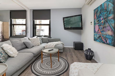 Degraves Hidden Gem - Parking, Convenient CBD Location, Lift - Accommodation Cairns 0