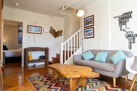 Delightful 3 Bedroom Apartment Near Chapel Street In St Kilda - Accommodation Cairns 0