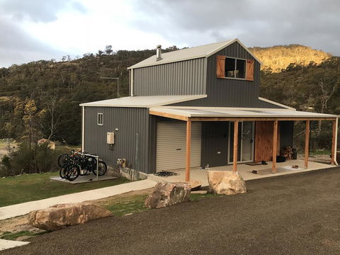 Derby Digs Barn - Accommodation Cairns 0