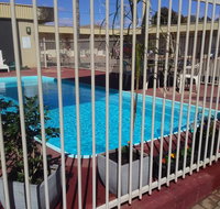 Desert Sand Motor Inn - Accommodation Cairns