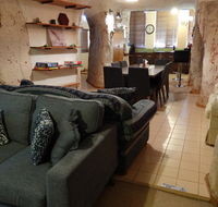 Dinky Di's Dugout - Accommodation Cairns