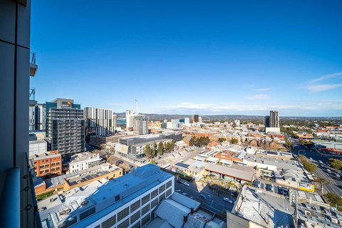 Divinity On Morphett - In The Heart Of The CBD - Free Wifi - Nespresso - Accommodation Cairns 1