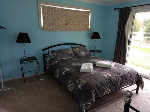 Dixiglen Farm - Accommodation Cairns 2