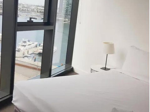 Docklands Waterfront 1006PR 2 Bed Free Wifi - Accommodation Cairns 1