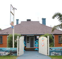 Dolphin Retreat Bunbury YHA - Accommodation Cairns