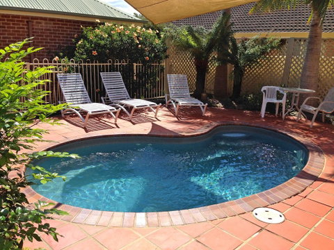 Dolphin Shores - Accommodation Cairns 0