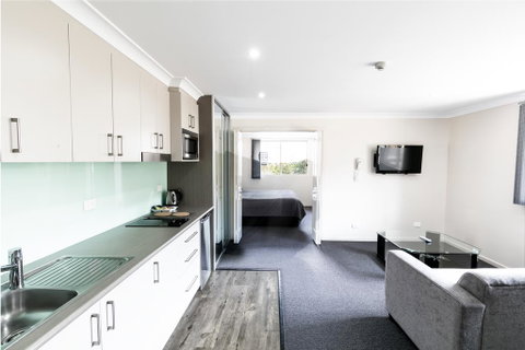 Dolphin Shores - Accommodation Cairns 3