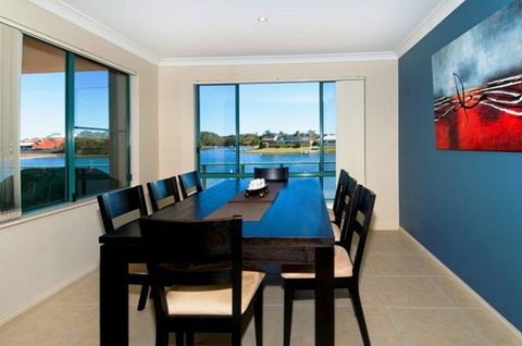 Dolphins 2 7 Commodore Crescent - Accommodation Cairns 3