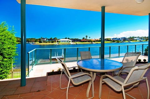 Dolphins 2 7 Commodore Crescent - Accommodation Cairns 1