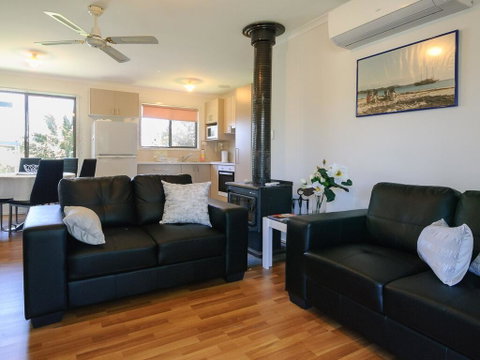 Dom's Place - Accommodation Cairns 0