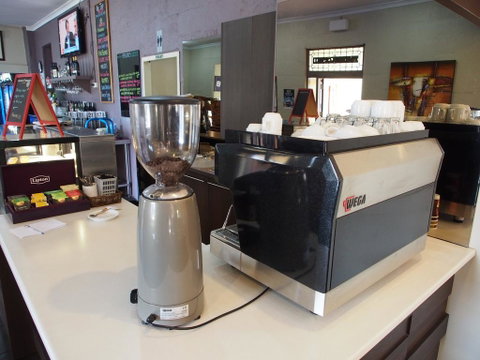Dongara Hotel Motel - Accommodation Cairns 2