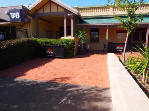 Dongara Hotel Motel - Accommodation Cairns 0