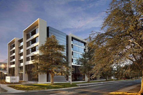 East Hotel And Apartments - Accommodation Cairns 0