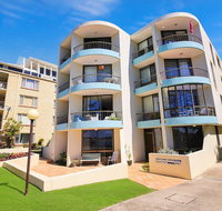 Eastbourne U4 80 Esplanade Golden Beach - Accommodation Cairns