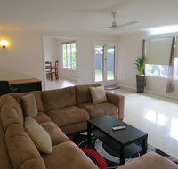 Edge Hill Clean  Green Cairns 7 Minutes from the Airport 7 Minutes to Cairns CBD  Reef Fleet Terminal