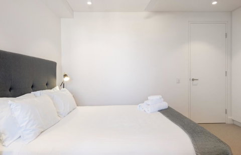 EIGHT TWO NINE TWO III: BONDI BEACH - Accommodation Cairns 2
