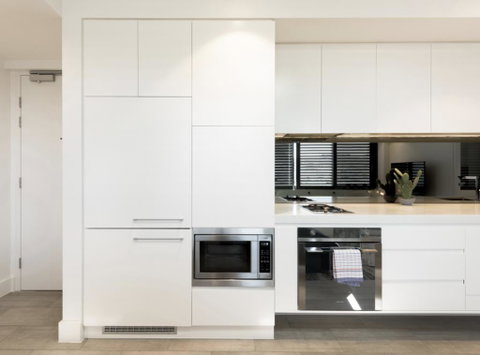 EIGHT TWO NINE TWO III: BONDI BEACH - Accommodation Cairns 1