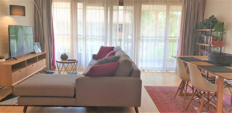Elegant And Relaxing Apartment Few Mins To Canberra Racecourse - Accommodation Cairns 3