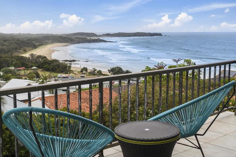 Emerald Views - Accommodation Cairns 0