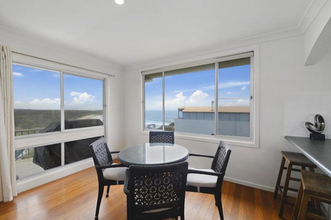 Emerald Views - Accommodation Cairns 3