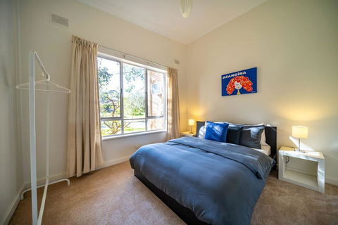 Evergreen On Franklin-Family Friendly - Wifi - Unique - Accommodation Cairns 3