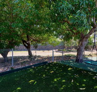 Fabulously Presented Family Retreat on Bribie Island - Accommodation Cairns