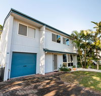 Family getaway close to Beach and Restaurants - Accommodation Cairns