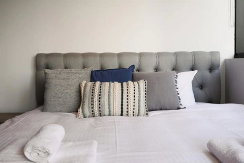 Fantastic 2 Bedroom Apartment In Melbourne's Southbank - Accommodation Cairns 3