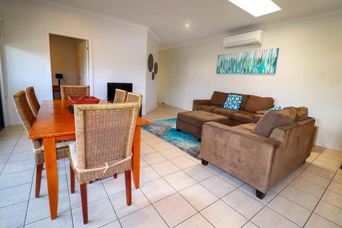 Flexi At Belmont - Accommodation Cairns 3