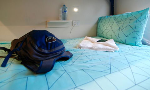 Flinders Backpackers - Accommodation Cairns 2