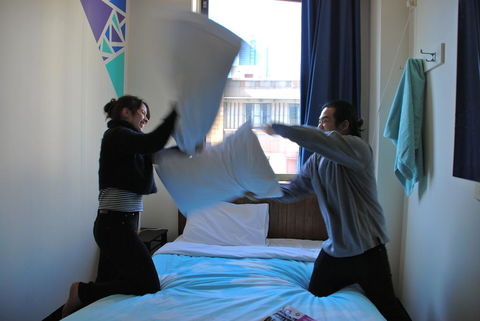 Flinders Backpackers - Accommodation Cairns 0