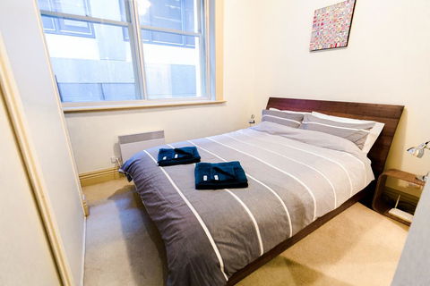 Flinders Lane Superior Studio Apartment - Accommodation Cairns 1