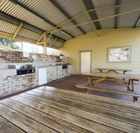 Fossickers Tourist Park - Accommodation Cairns
