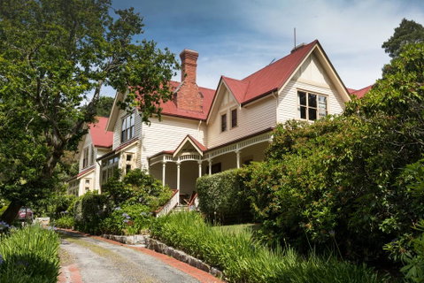 Franklin Manor - Accommodation Cairns 0