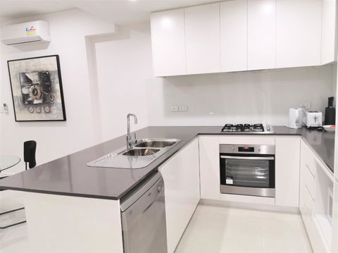 G04 Courtyard Apartment - Accommodation Cairns 0